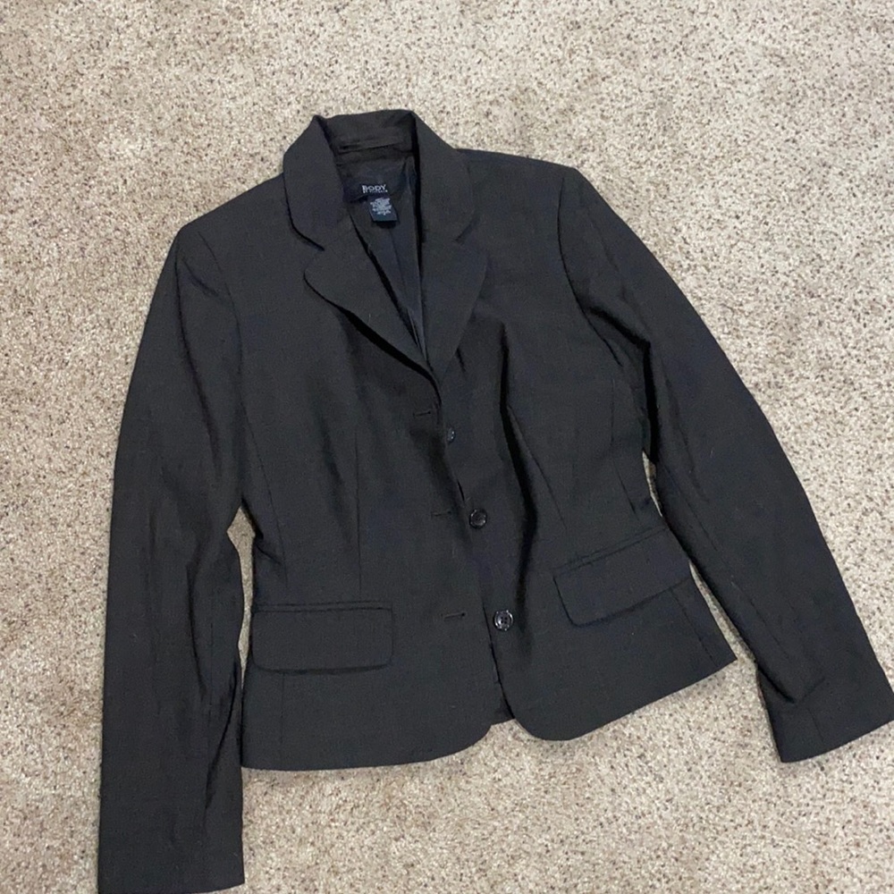 Body by Victoria/Women’s suit jacket/SZ 4